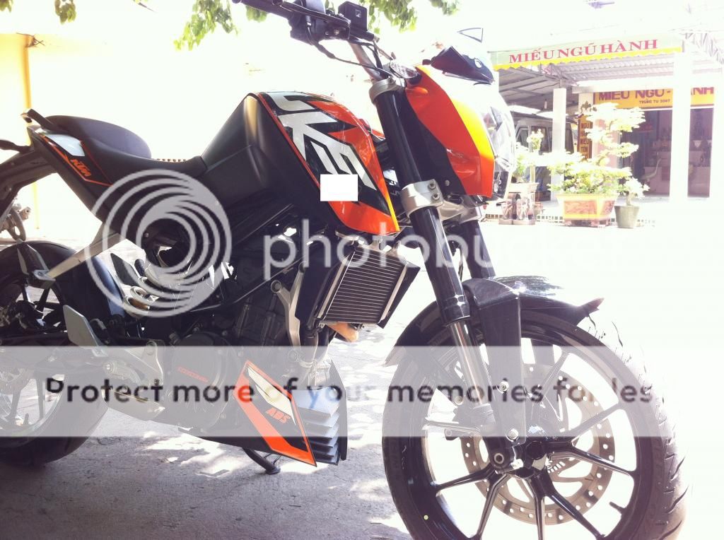 Cần bán KTM DUKE 125 đăng kí 11/2013 mới nguyên còn hơn 1 năm bảo hành của hãng - 1