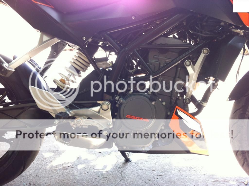 Cần bán KTM DUKE 125 đăng kí 11/2013 mới nguyên còn hơn 1 năm bảo hành của hãng - 3