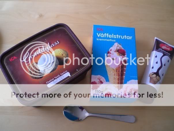 our icecream set, we just lack the icecreamp scoop